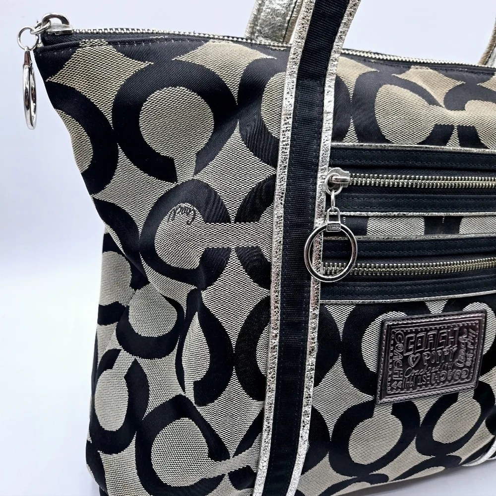 COACH Poppy Canvas Tote Black Op C Print Purple Lining Large Sequence Tag